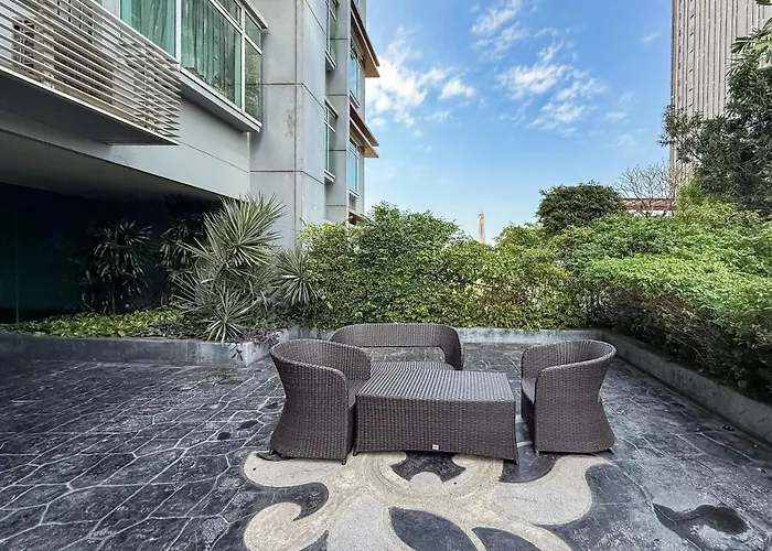 Luxurious High-rise - Ultra Fast Wifi - Mrt Petchaburi Apartamento