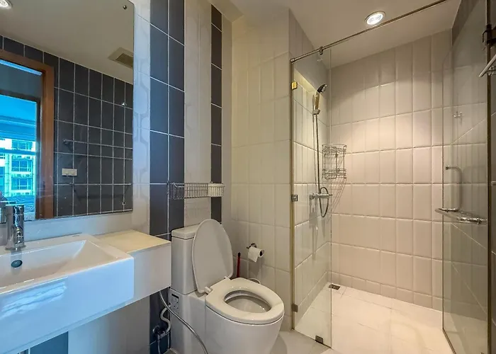 Luxurious High-rise - Ultra Fast Wifi - Mrt Petchaburi Apartamento