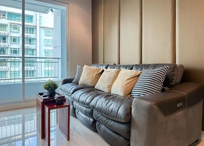 Luxurious High-rise - Ultra Fast Wifi - Mrt Petchaburi Apartamento