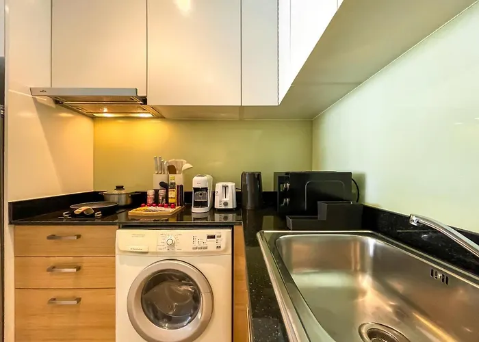 Luxurious High-rise - Ultra Fast Wifi - Mrt Petchaburi *