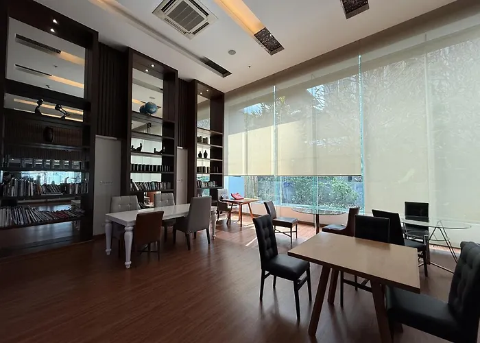 Luxurious High-rise - Ultra Fast Wifi - Mrt Petchaburi Bangkok